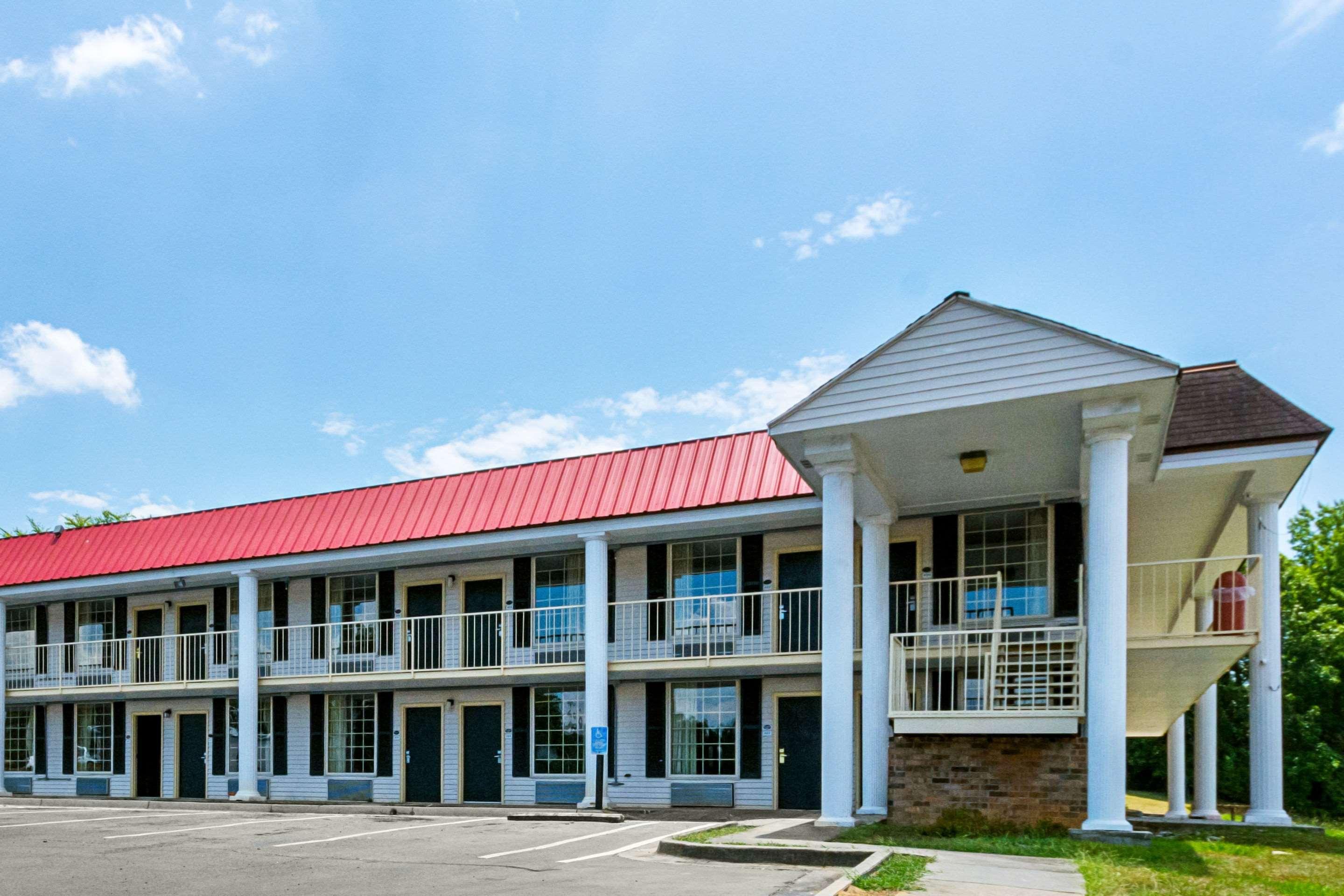 Orangeburg Inn & Suites מראה חיצוני תמונה